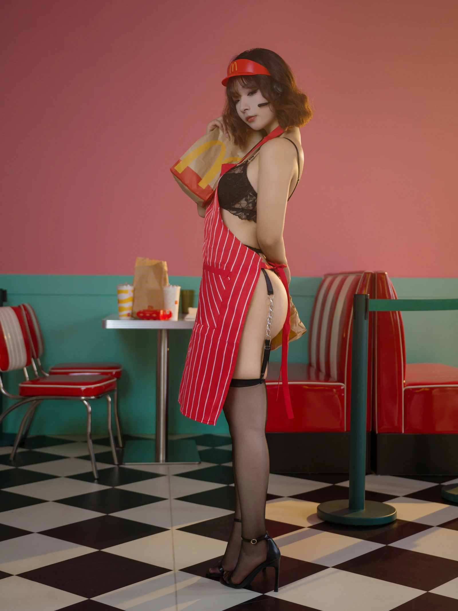 麥當勞的女服務員-图片5